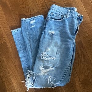 PISTOLA ripped jeans